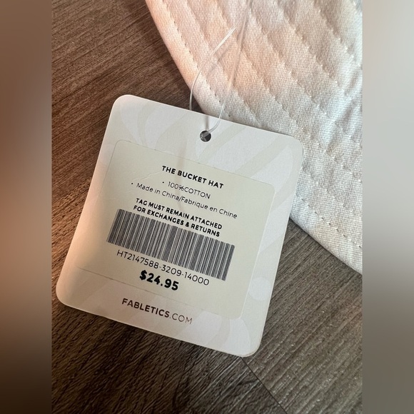 New With Tags Fabletics Oats Tie-Dye Bucket Hat - Picture 3 of 4